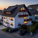 Сasa de vacaciones Gaestehaus Schwoerer *