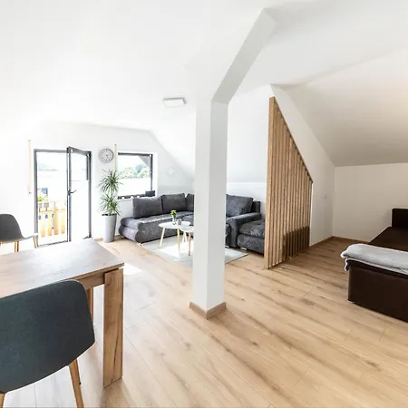 게스트하우스 Gaestehaus Schwoerer *