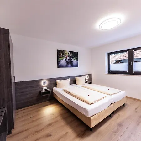 Casa de Férias Gaestehaus Schwoerer *