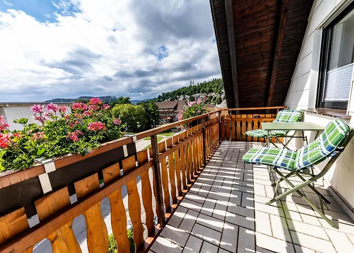 Gaestehaus Schwoerer לנצקירש