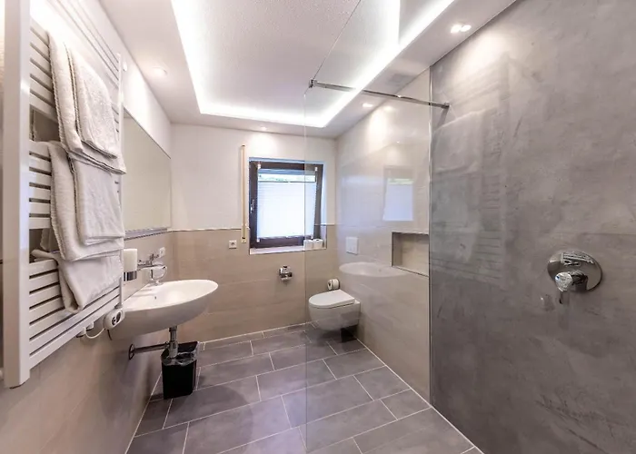 בית נופש Gaestehaus Schwoerer *