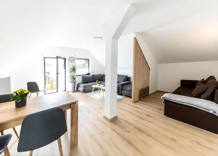 Semesterbostad Gaestehaus Schwoerer